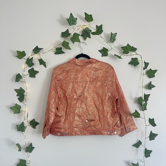 Pink and gold jacket - Picture 3 of 6